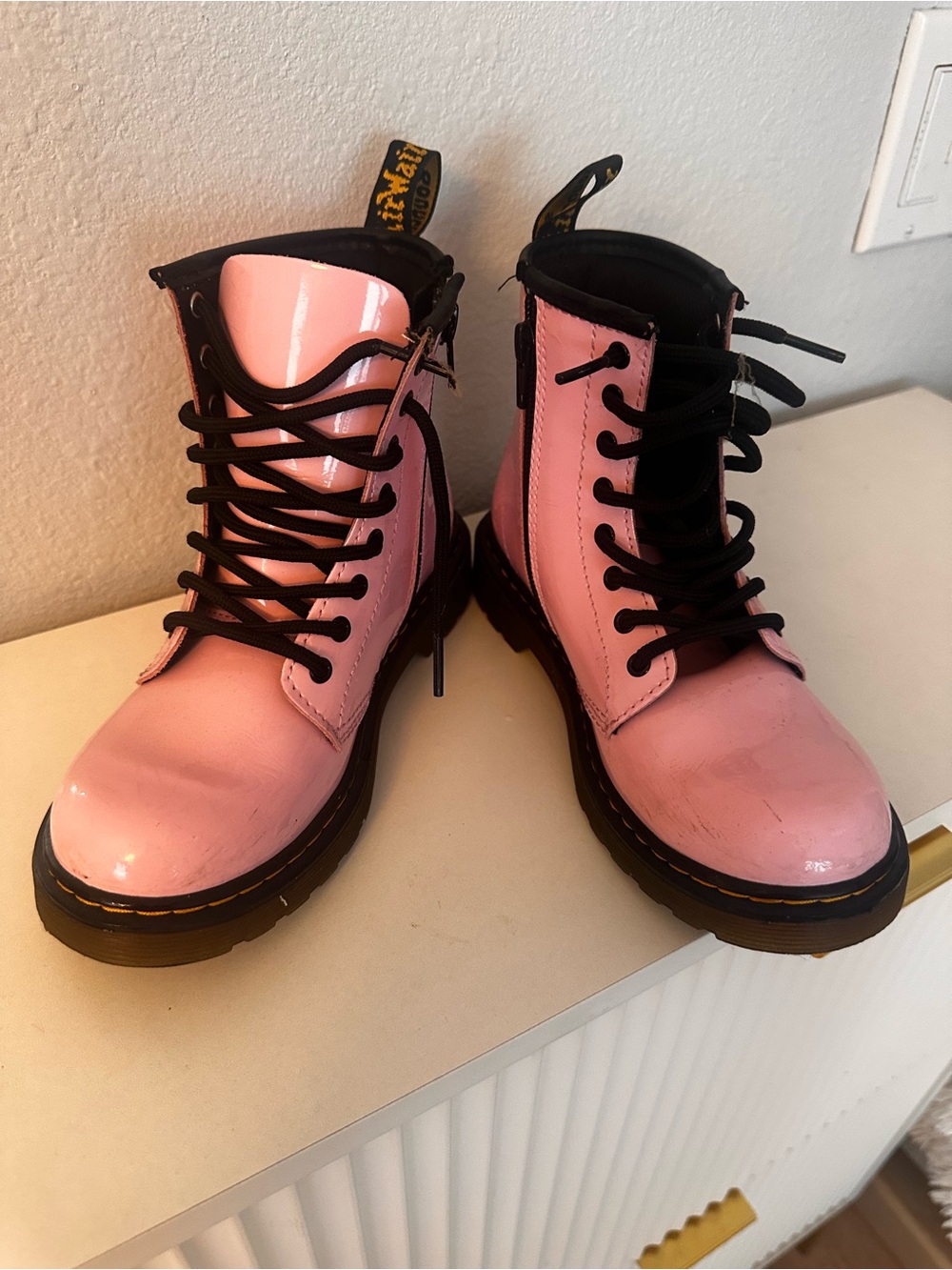 Dr. Martens Lace-Up Pink Combat Boots for kids - Picture 2 of 5